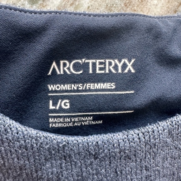 Arc’teryx Covert Sweater - Women’s L - Excellent Condition - Picture 4 of 6